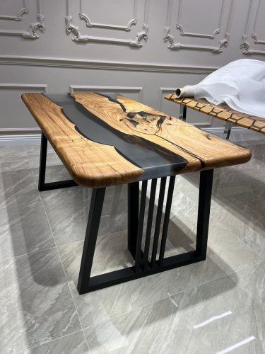 Custom dining tables producer