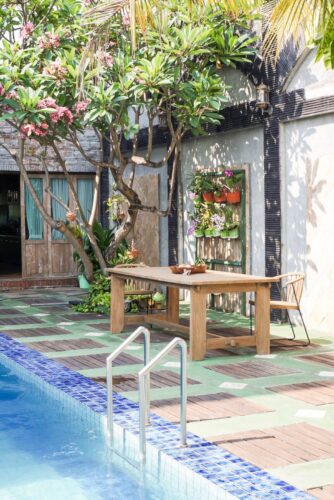 Teak garden furniture indonesia