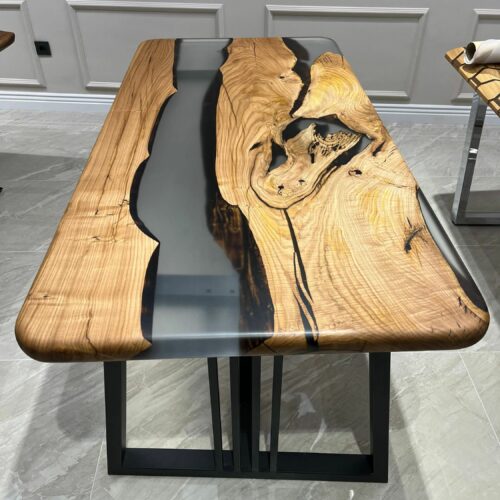 Custom dining tables producer