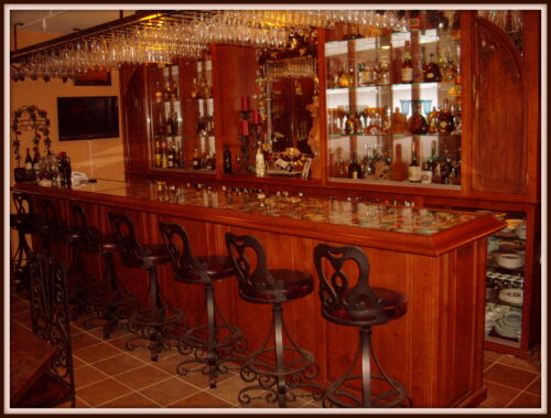 Custom Cocktail Bars Supplier